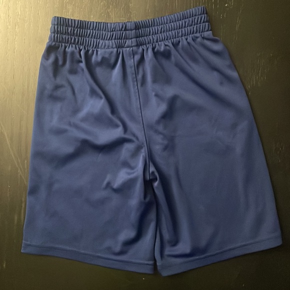Puma shorts size 7 - Picture 2 of 4